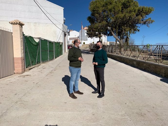 El diputado provincial de Infraestructuras Municipales, José Luis Agea, en Iznatoraf.