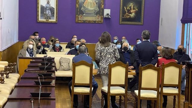 Reunión entre el equipo de gobierno del Ayuntamiento de Jáen y representantes de las comunidades de propietarios del Polígono El Valle.