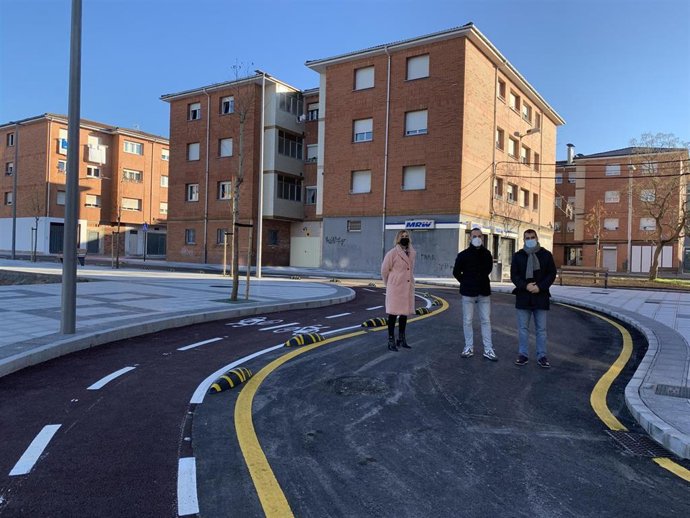 Urbanización de las calles Cervantes y Nicanor Piñole