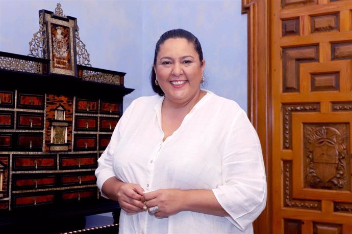 Archivo - La vicepresidenta primera de la Diputación de Córdoba, Dolores Amo.