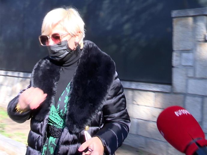 Ana María Aldón informa sobre la evolución de su marido, José Ortega Cano, tras recibir ayer el alta hospitalaria.