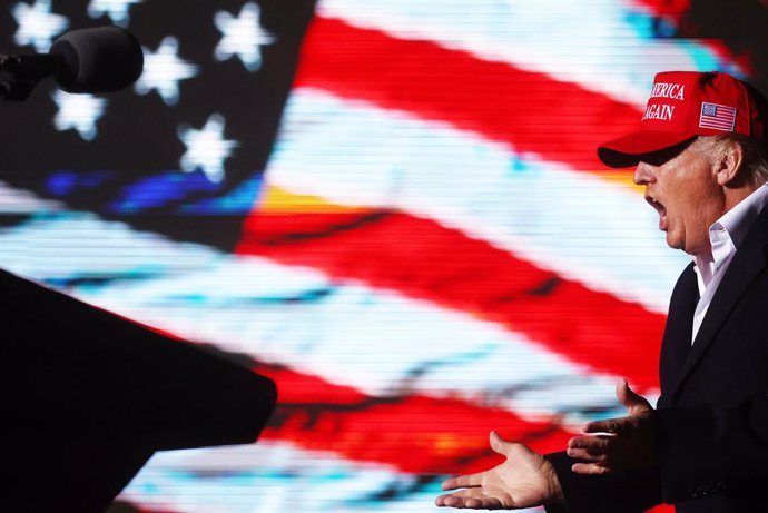 L'expresident nord-americ Donald Trump en un acte electoral a Arizona (EUA)