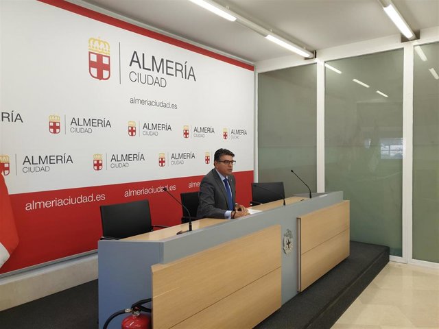 El portavoz de Cs en el Ayuntamiento de Almería, Miguel Cazorla