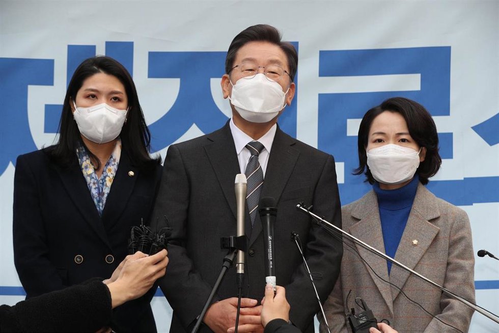 Archivo - El candidato presidencial del Partido Democrático de Corea del Sur, Lee Jae Myung