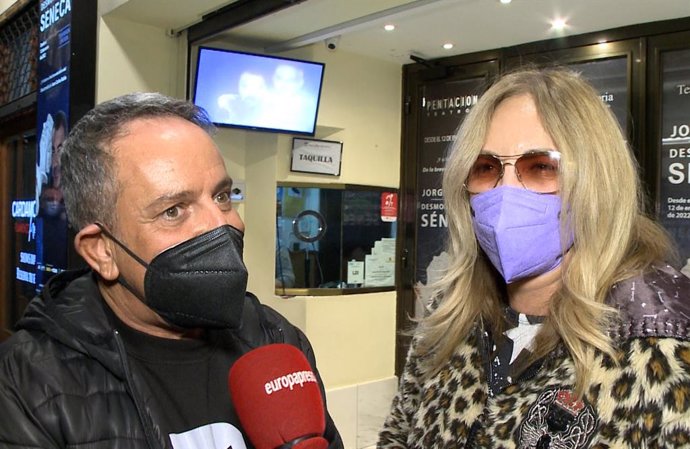 Víctor Sandoval y Belén Rodríguez han ido a ver a Jorge Javier Vázquez al teatro