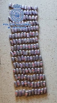 Detenido en El Ejido (Almería) con 150 bellotas de hachís en sus intestinos