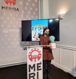 La delegada de Turismo del Ayuntamiento de Mérida, Pilar Amor, en la presentación de la oferta de la capital extremeña en Fitur 2022