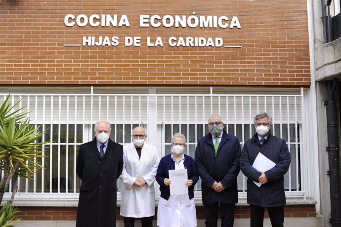 Donación de Fundación Caja Cantabria a la Cocina Económica