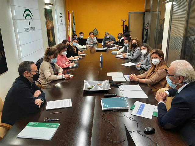 Reunión sobre la convocatoria de ayudas.