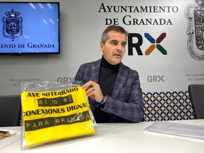 El portavoz del PP en el Ayuntamiento de Granada, César Díaz