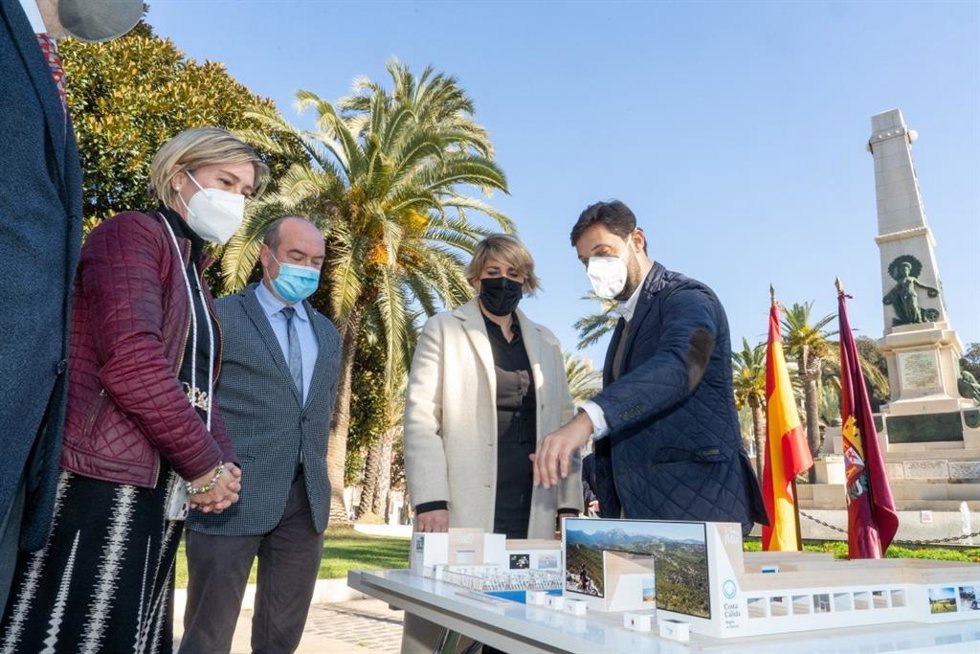 Arroyo sobre la presencia de Cartagena en Fitur