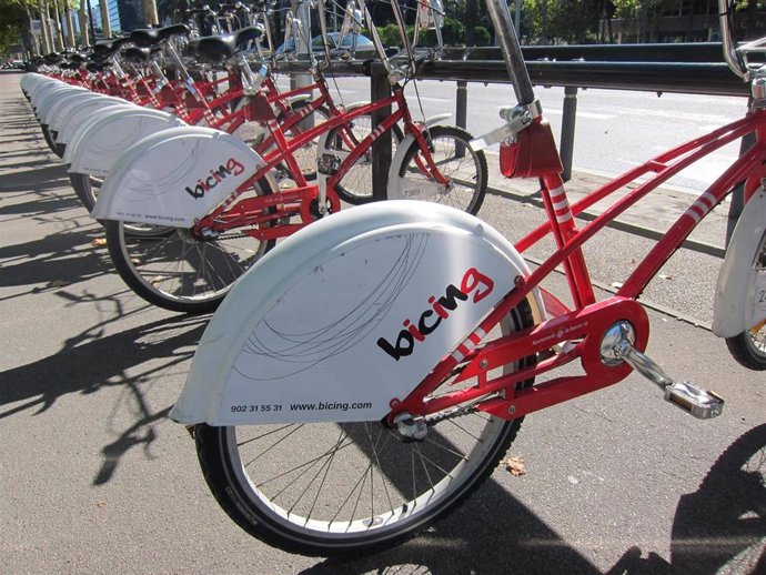 Archivo - Estación de Bicing en Barcelona