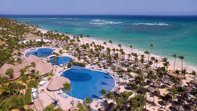 Archivo - Grupo Piñero reabre el hotel Bahia Principe Grand Punta Cana en República Dominicana