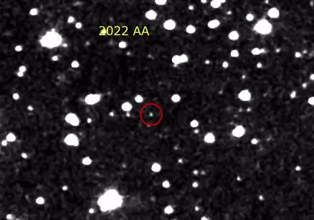 Imagen del asteroide 2022AA