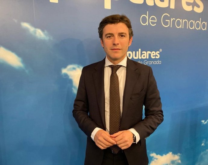 El secretario general del Partido Popular de Granada, Jorge Saavedra