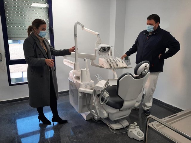 Visita a las nuevas consultas de salud bucodental en Martos