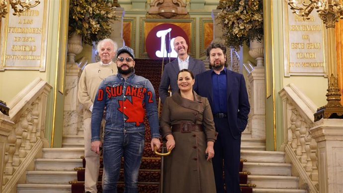 Presentación de la ópera 'La dama de picas', con el director de escena Gilbert Deflo, el director de orquesta Dmitri Jurowski, los intérpretes Lianna Haroutounian y Yusif Eyvazov y el director artístico del Liceu Víctor Garcia de Gomar