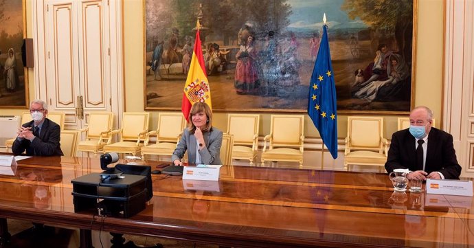 La ministra de Educación, Pilar Alegría, en el debate.