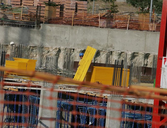 Archivo - Recurso de viviendas en construcción