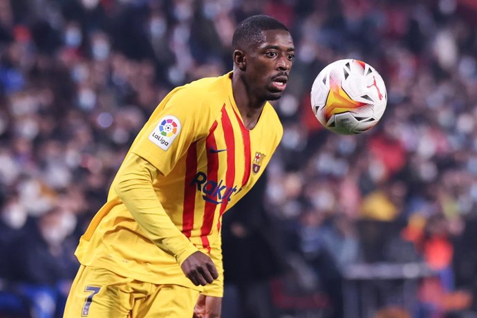 08 January 2022, Spain, Granada: Barcelona's Ousmane Dembele in action during the Spanish La Liga soccer match between Granada CF and FC Barcelona at New Stadium of Los Carmenes. Photo: Jose Luis Contreras/DAX via ZUMA Press Wire/dpa