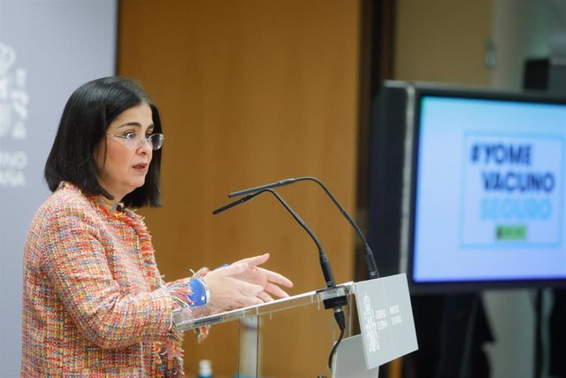 La ministra de Sanidad, Carolina Darias, comparece en rueda de prensa en el Ministerio de Sanidad, a 13 de enero de 2022, en Madrid 
