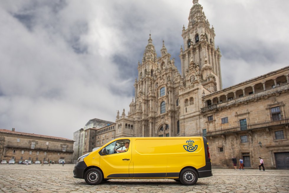 Archivo - Correos promocionará el Xacobeo