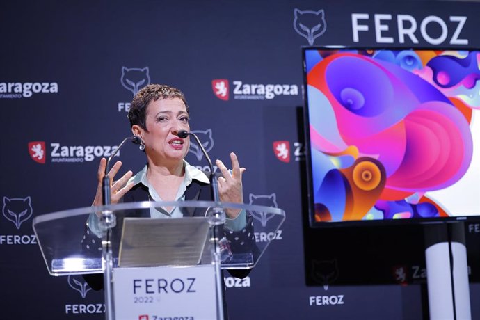 Archivo - La directora de AICE, María Guerra, en la gala de lectura de candidatos de la IX edición de los Premios Feroz, en el Auditorio de Zaragoza