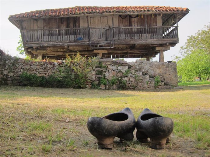 Archivo - Una panera asturiana.