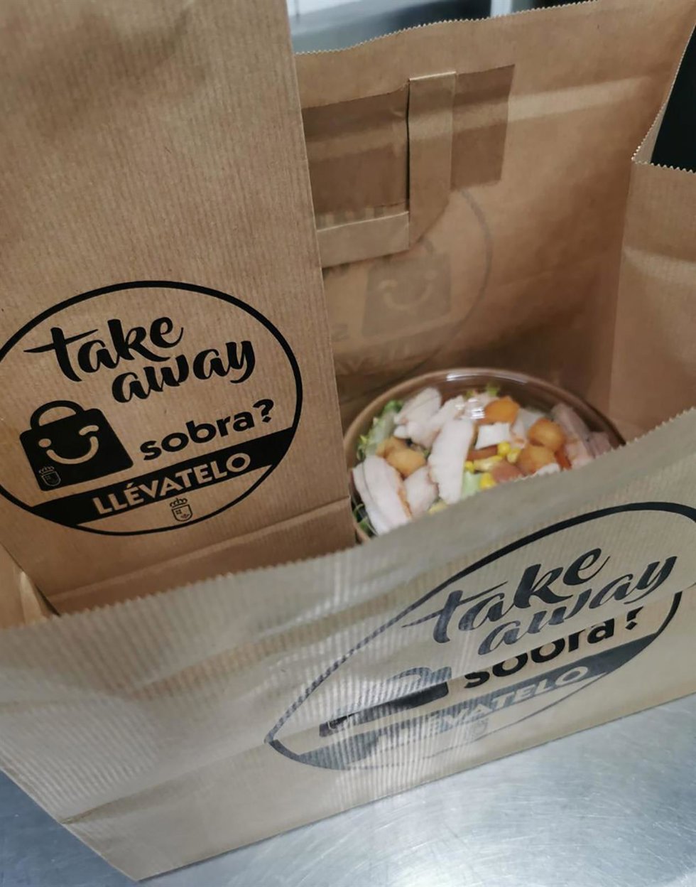 Campaña 'Take away: ¿Sobra? Llévatelo'