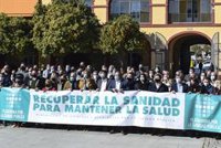 Los alcaldes de la plataforma contra el "deterioro" sanitario de Sevilla piden por carta una entrevista con Moreno