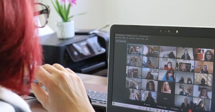 Imagen de la primera sesión online del laboratorio de economía de la FAMP.