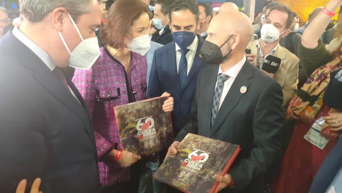 Presentación sala de realidad virtual de la Cueva de Nerja