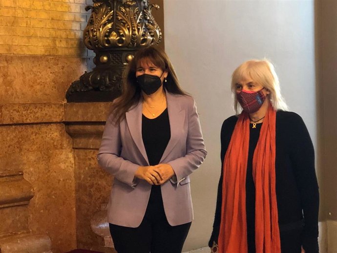 La líder de la CUP en el Parlament, Dolors Sabater, se ha reunido este jueves con la presidenta del Parlament, Laura Borrs, en la Cámara catalana, a 19 de enero de 2022, en Barcelona.