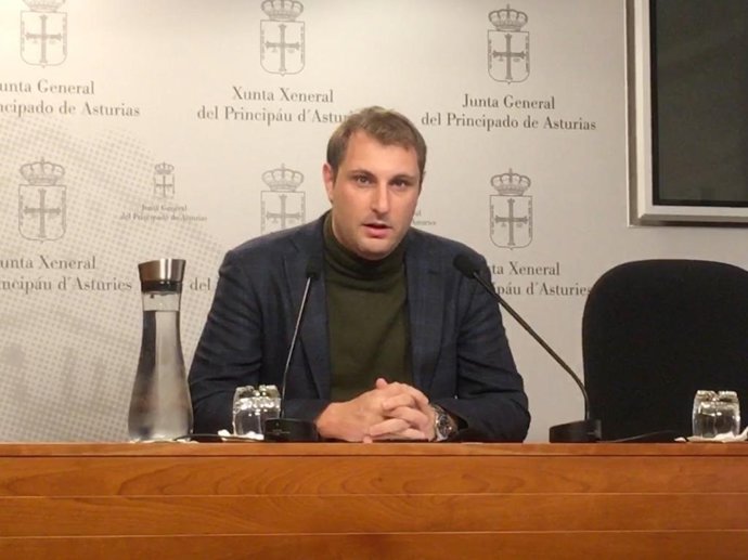 Archivo - El portavoz de Foro, Adrián Pumares