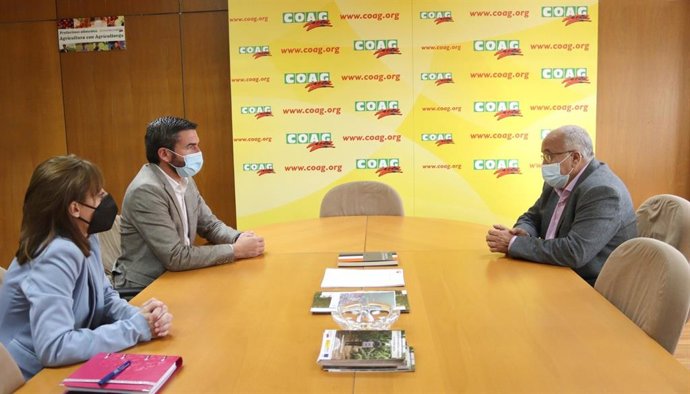 Encuentro del consejero Antonio Luengo con el presidente nacional de COAG, Miguel Padilla