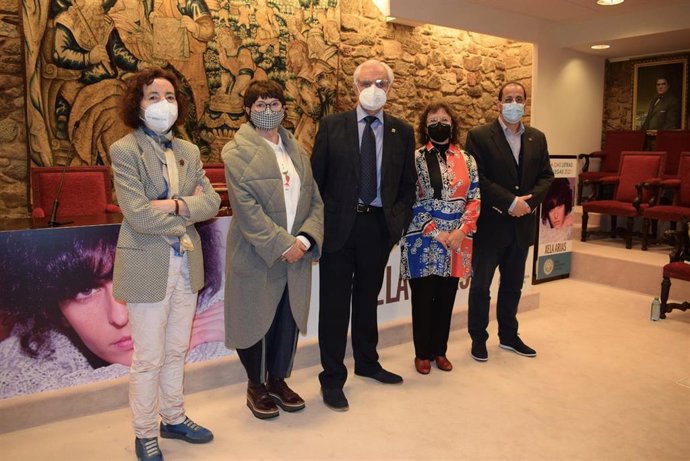 Archivo - El presidente de la RAG, Víctor Freixanes, en un acto en la Real Academia Galega