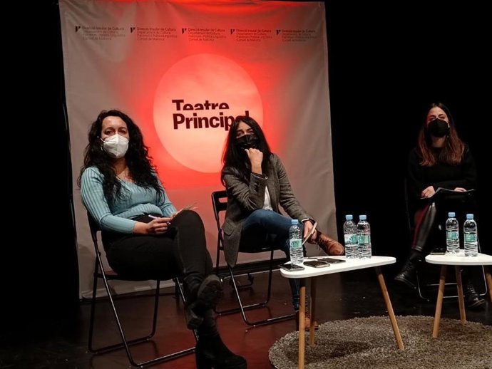 Debate sobre la prostitución en el Teatre Principal de Palma.