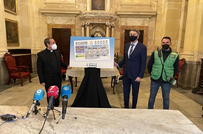 Presentación del cupón de la ONCE dedicado al 300 aniversario de la Catedral de Cádiz.