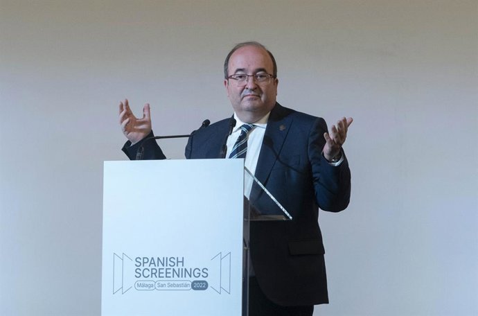 El ministro de Cultura y Deporte, Miquel Iceta, en la presentación del proyecto `Spanish Screenings XXL, en el Cine Doré, a 19 de enero de 2022, en Madrid (España). El proyecto `Spanish Screenings XXL se enmarca en el ?Plan España, Hub Audiovisual de E