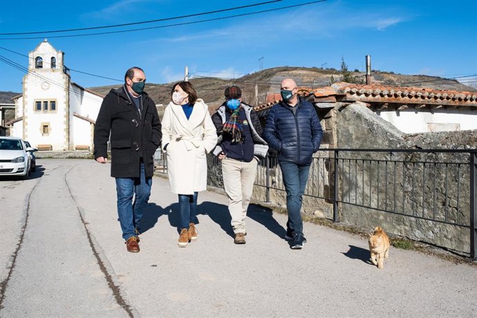 La consejera de Presidencia, Interior, Justicia y Acción Exterior, Paula Fernández, en Cañeda