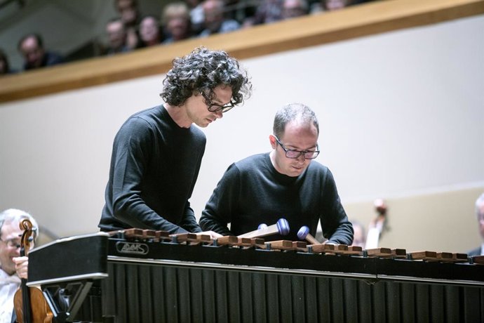 Los percusionistas Josep Furió y Luis Osca