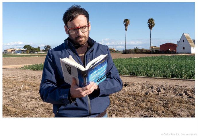 El escritor David Orange presenta 'Romperás la noche con un grito'