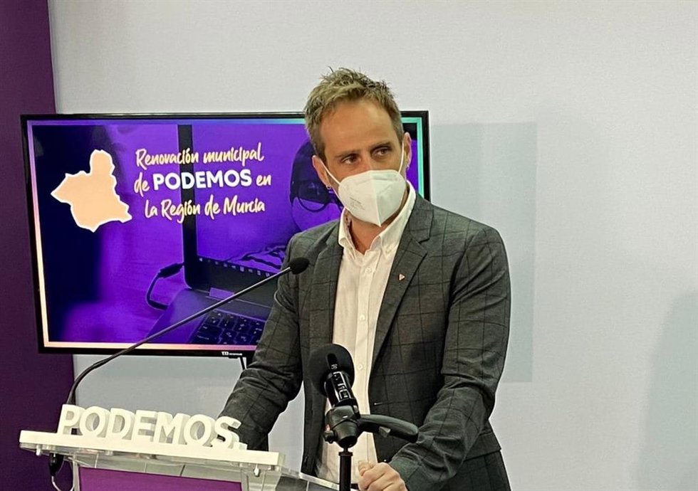 Ángel Hernández, Podemos: "El caso Topillo muestra que los responsables de la situación del Mar Menor estaban en las Consejerías del PP"