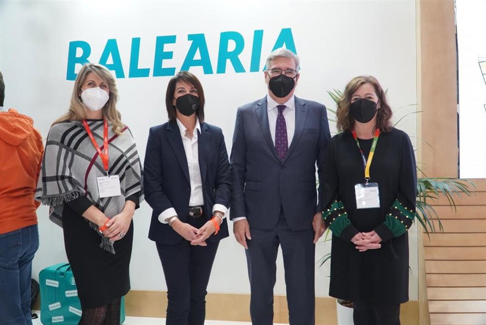 La presidenta del Govern, en la presentación del buque de Baleria.
