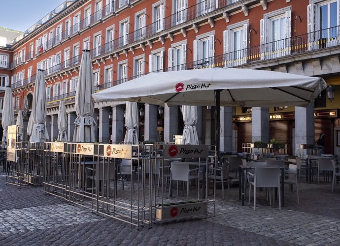 Terraza de Pizza Hut en la Plaza Mayor de Madrid