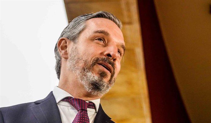 El consejero de Hacienda y Financiación Europea de la Junta de Andalucía, Juan Bravo, durante una entrevista con Europa Press en imagen de archivo