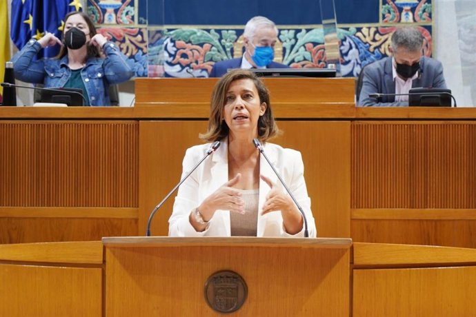 Archivo - La diputada del PP Aragón Marian Orós.