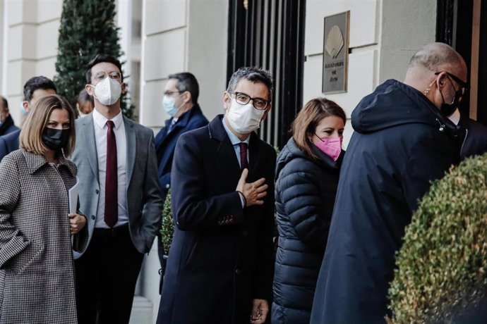 El ministro de la Presidencia, Relaciones con las Cortes y Memoria Democrática, Félix Bolaños, a su llegada a un desayuno informativo organizado por Nueva Economía Fórum, en el Hotel Mandarin Oriental Ritz, a 20 de enero de 2022, en Madrid, (España).