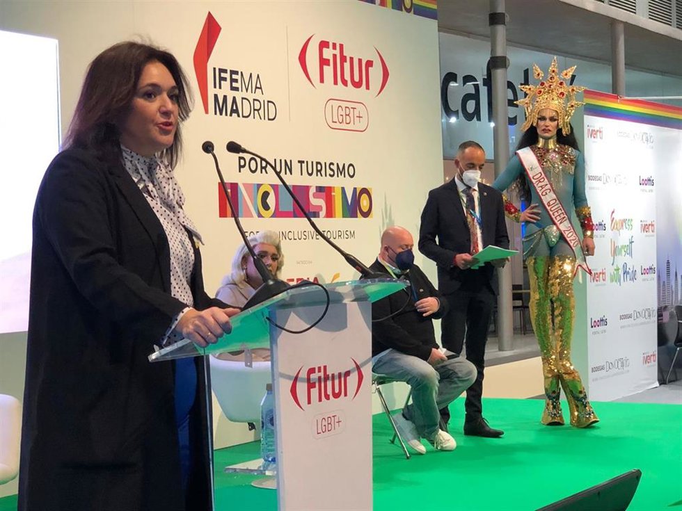Margarita del Cid, alcaldesa de Torremolinos, presenta los actos de turismo LGTBI del municipio en este año