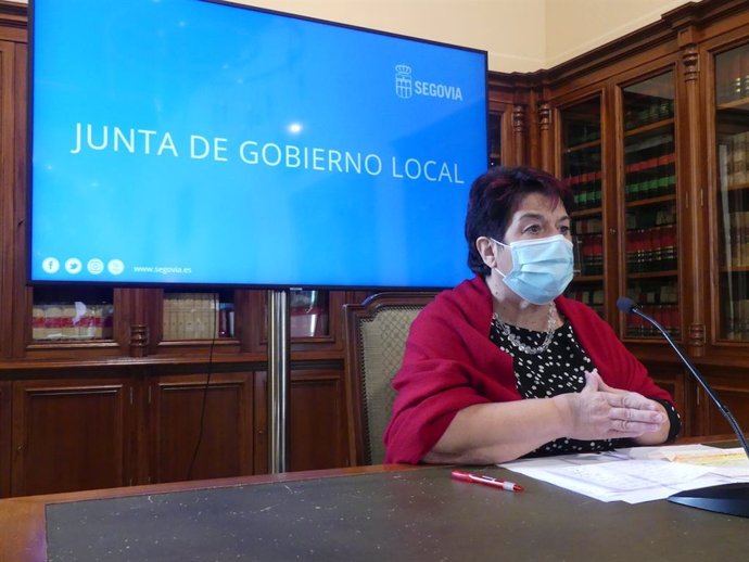La alcaldesa de Segovia explica los acuerdos de la Junta de Gobierno.